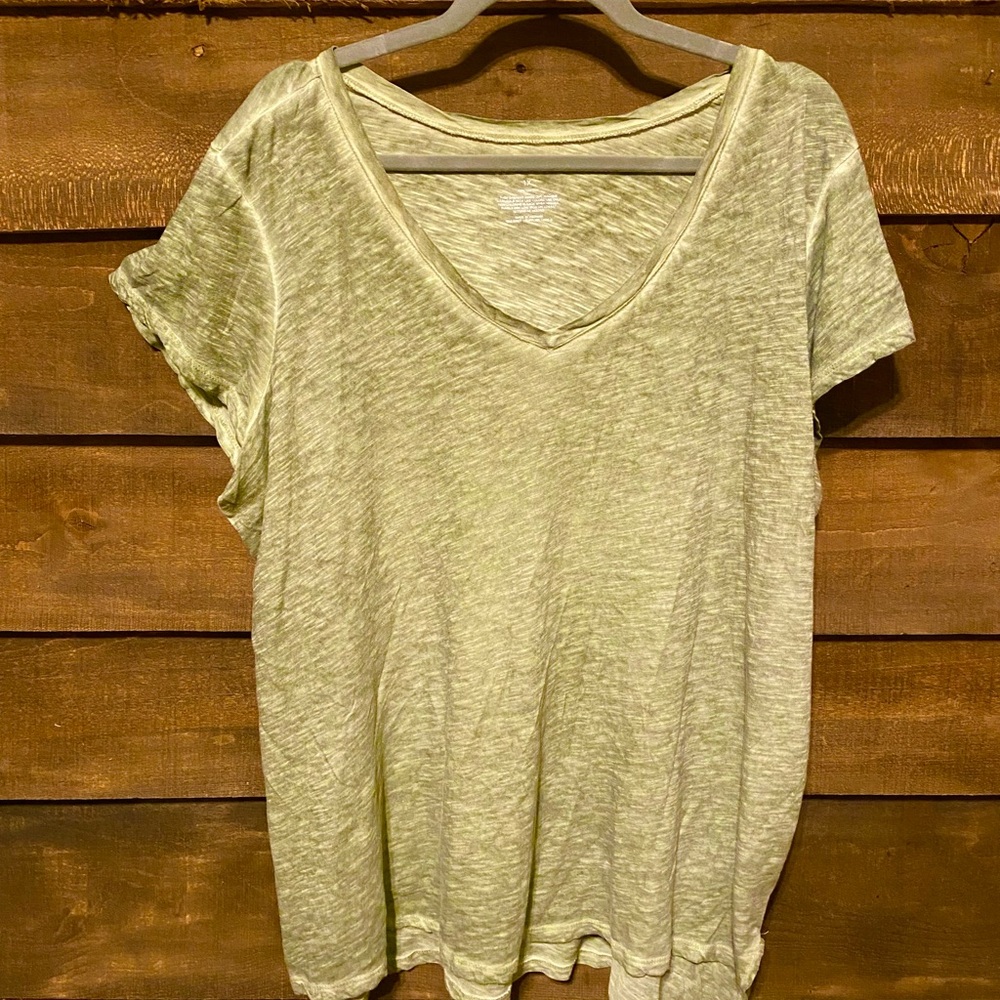 Light Green V-Neck Women's Short Sleeve Top